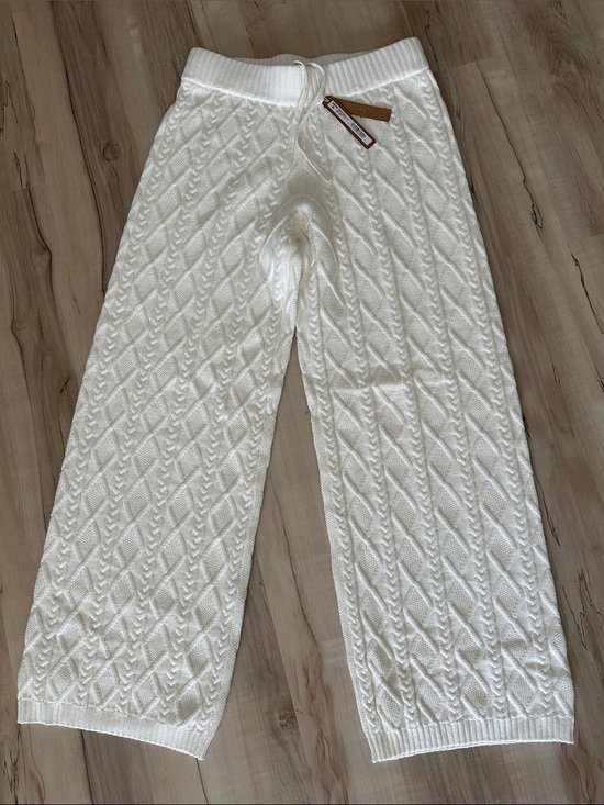 SKIMS Pants - SKIMS Snow Bunny Shop Cableknit Pants RARE NWT​